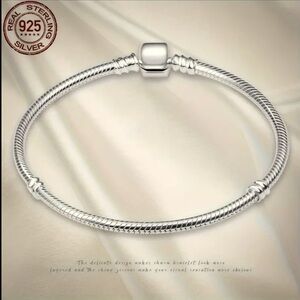 925 sterling silver charm bead bracelet perfect for your Pandora charms NWT